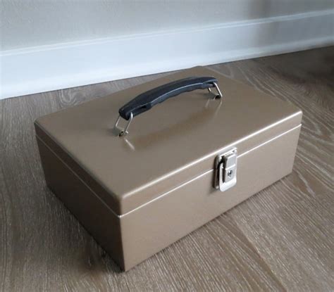 Metal Bankers Box 